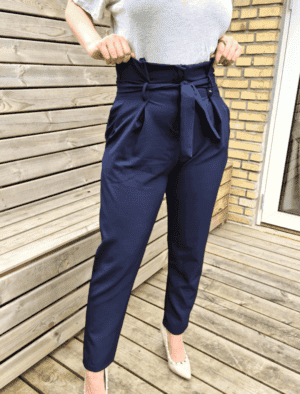 Stofbukser i navy farve til damer